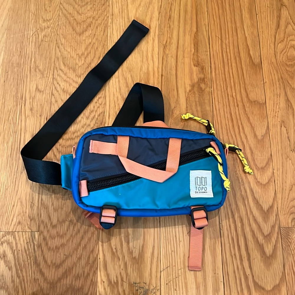Topo designs waist bag/fanny pack. Used once. Basically new.